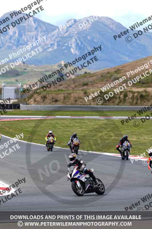 cadwell no limits trackday;cadwell park;cadwell park photographs;cadwell trackday photographs;enduro digital images;event digital images;eventdigitalimages;navarra;no limits trackdays;peter wileman photography;racing digital images;trackday digital images;trackday photos